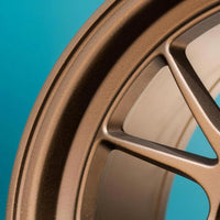 CORSA - Textured Bronze, rim close-up