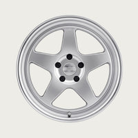 KNP - Hyper Silver with Bright Machined Lip, face-on view