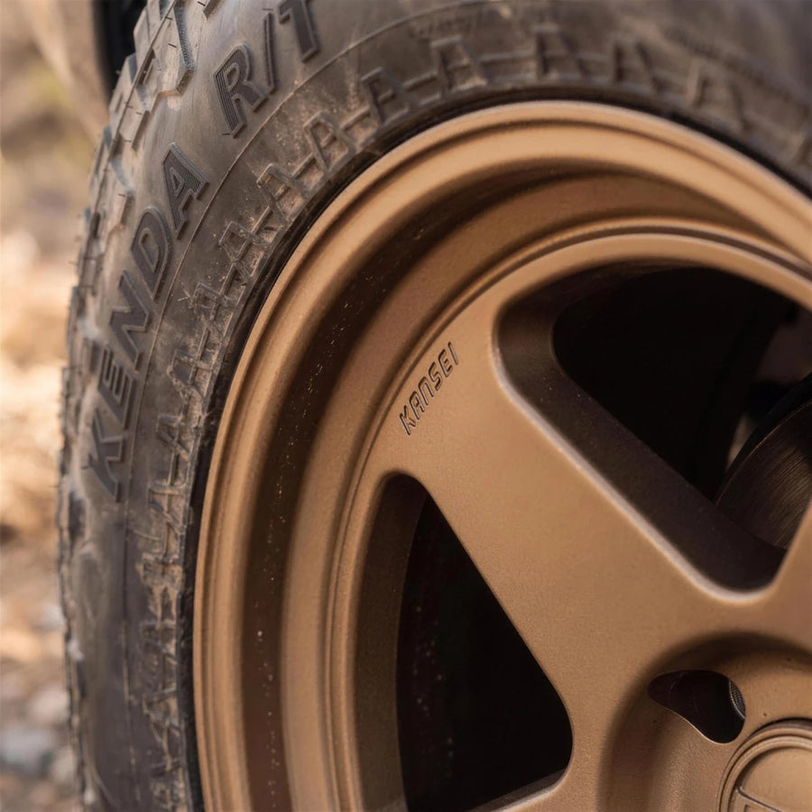 KNP Off-Road - Bronze, rim close-up