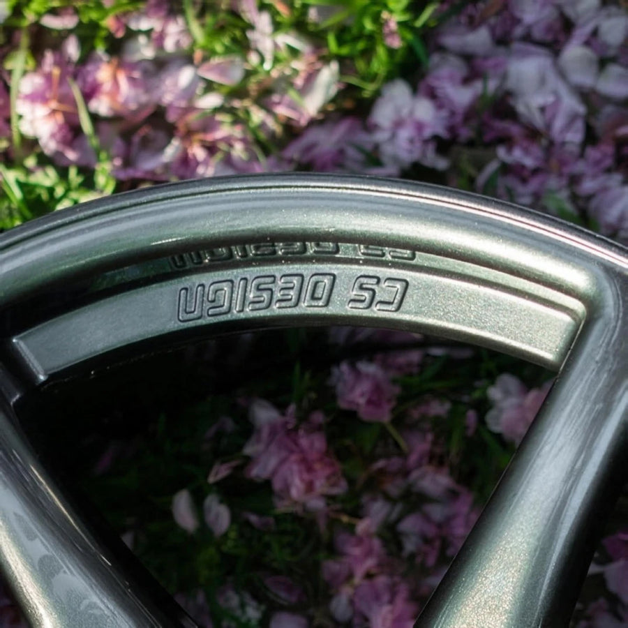 TANDEM - Gloss Gunmetal, rim close-up