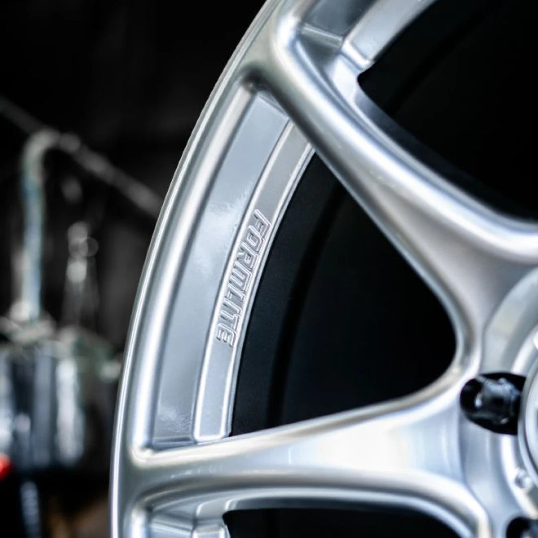 TANDEM - Hyper Silver, rim close-up