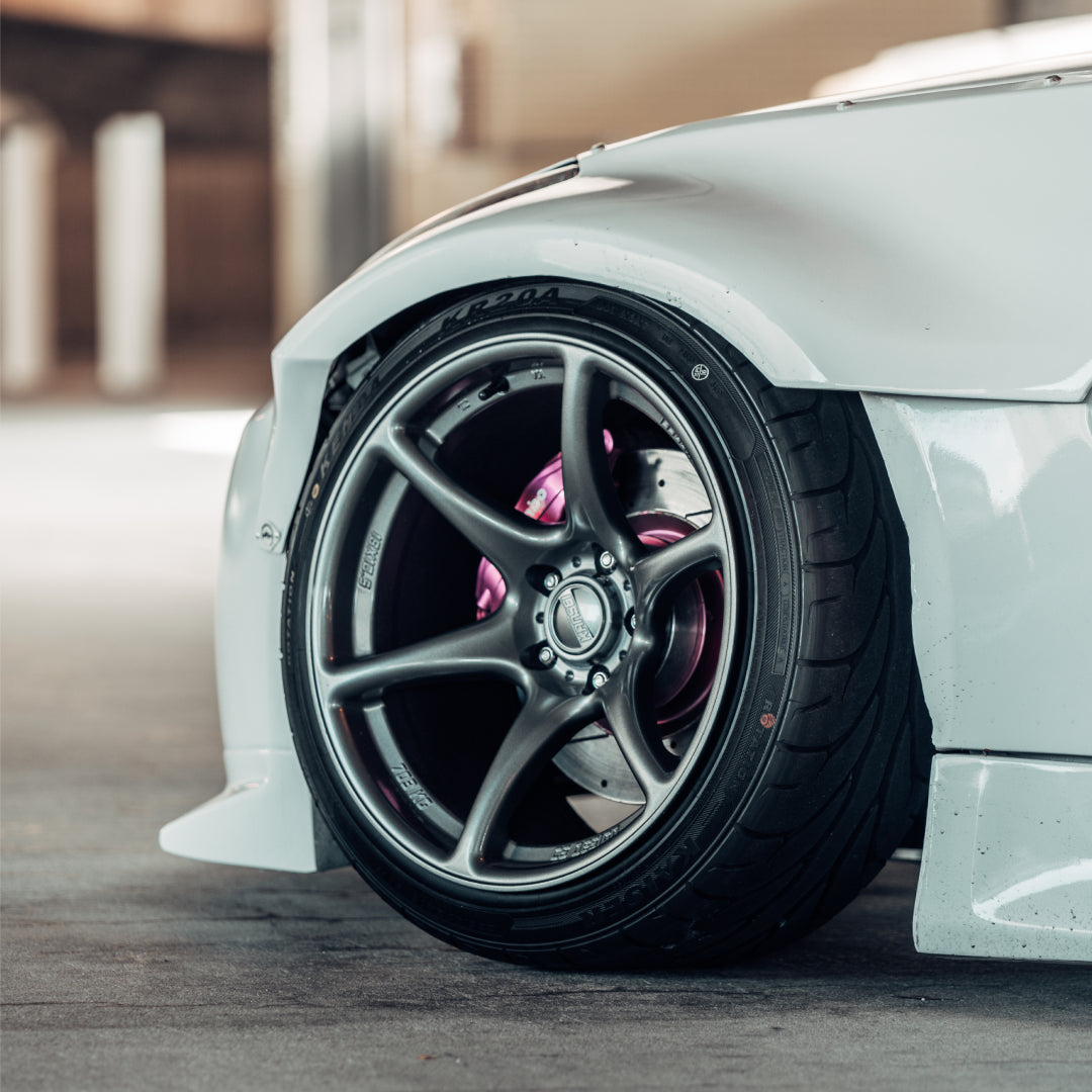 TANDEM - Gloss Gunmetal, on a car