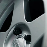 KNP 15" - Hyper Silver Machined Lip, rim close-up