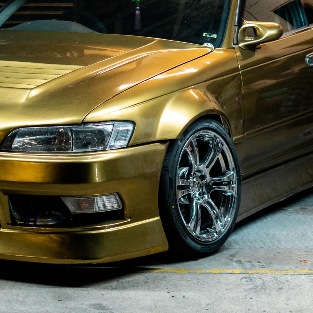 NEO - Chrome, on a car