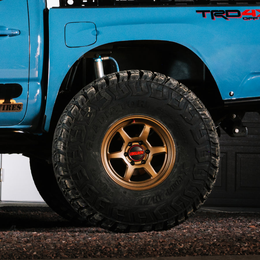 ROKU Off-Road - Bronze, on a car
