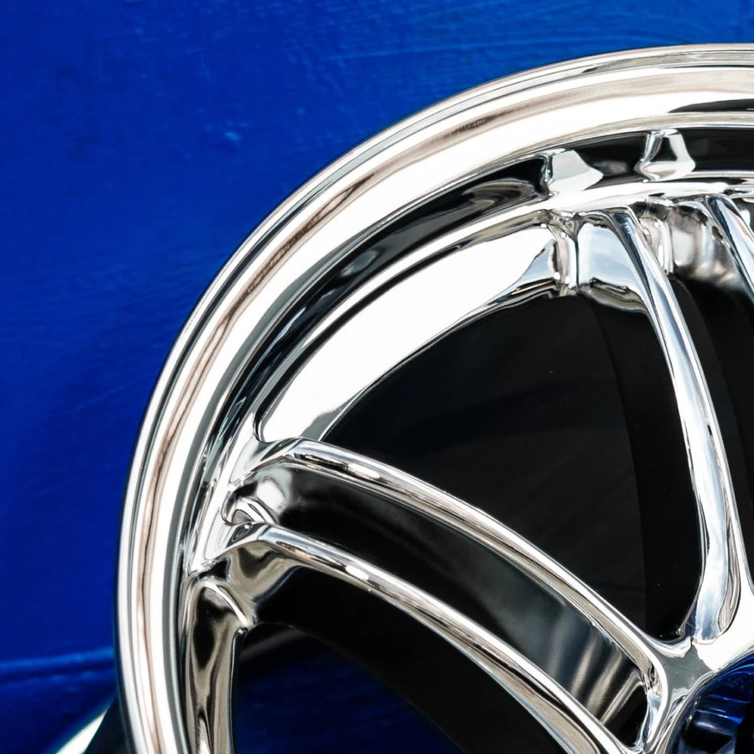 SEVEN - Chrome, rim close-up